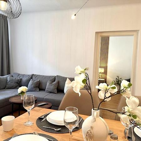 Modern Eingerichtete Wohnung Im Stadtzentrum Zittau Kostenloser Parkplatz Экстерьер фото
