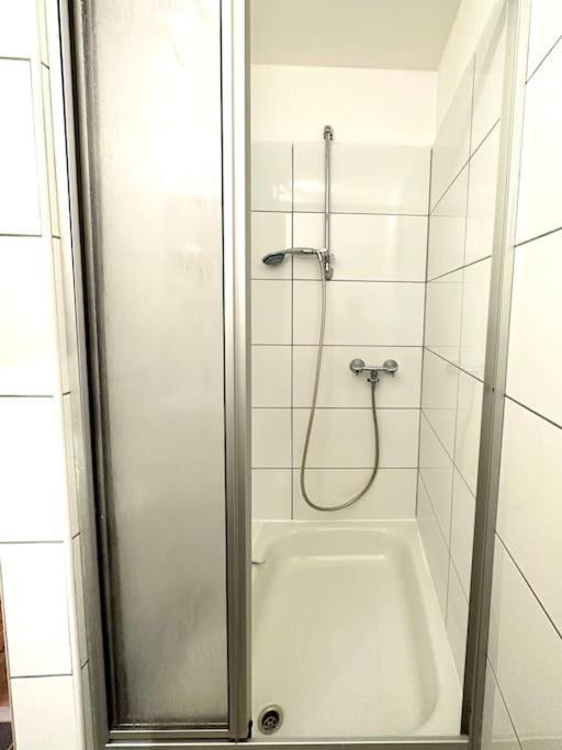 Modern Eingerichtete Wohnung Im Stadtzentrum Zittau Kostenloser Parkplatz Экстерьер фото