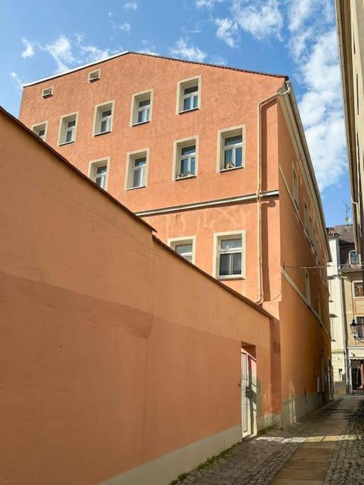 Modern Eingerichtete Wohnung Im Stadtzentrum Zittau Kostenloser Parkplatz Экстерьер фото